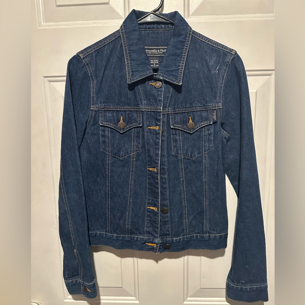 Abercrombie & Fitch jean jacket